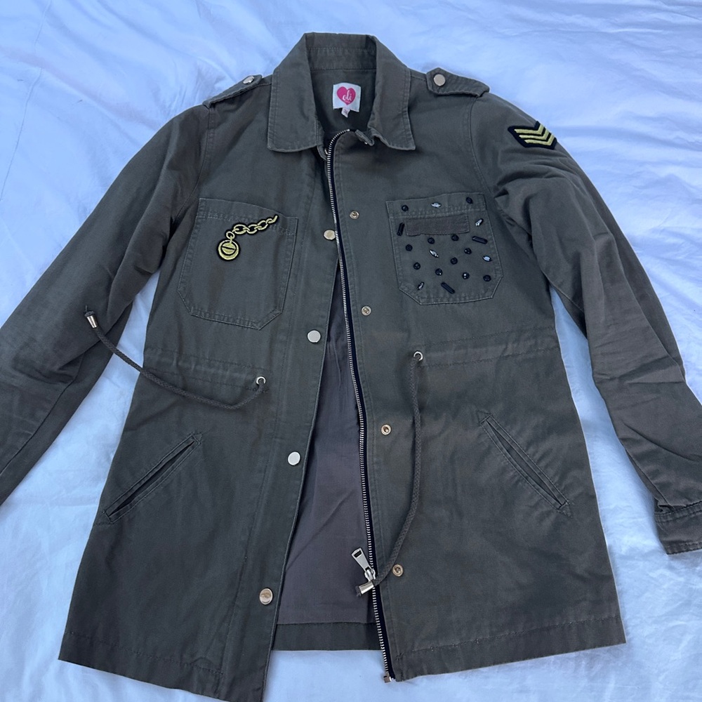Men's Military Style Jacket in Olive Green